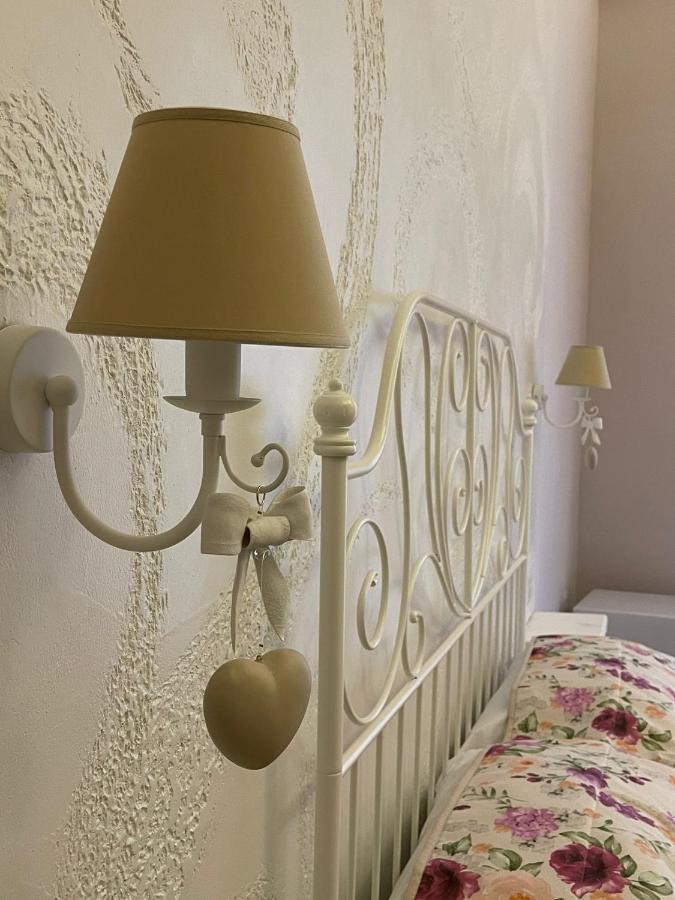 Beb La Gemma Bed & Breakfast Наполи Екстериор снимка