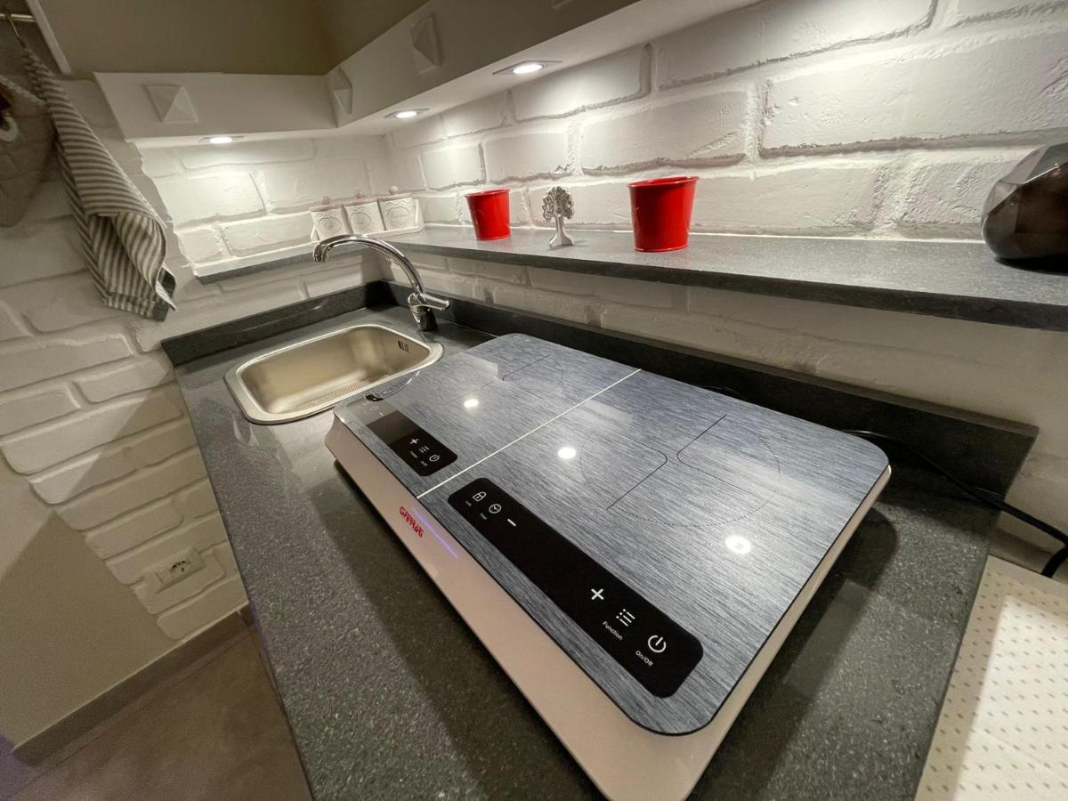 Beb La Gemma Bed & Breakfast Наполи Екстериор снимка